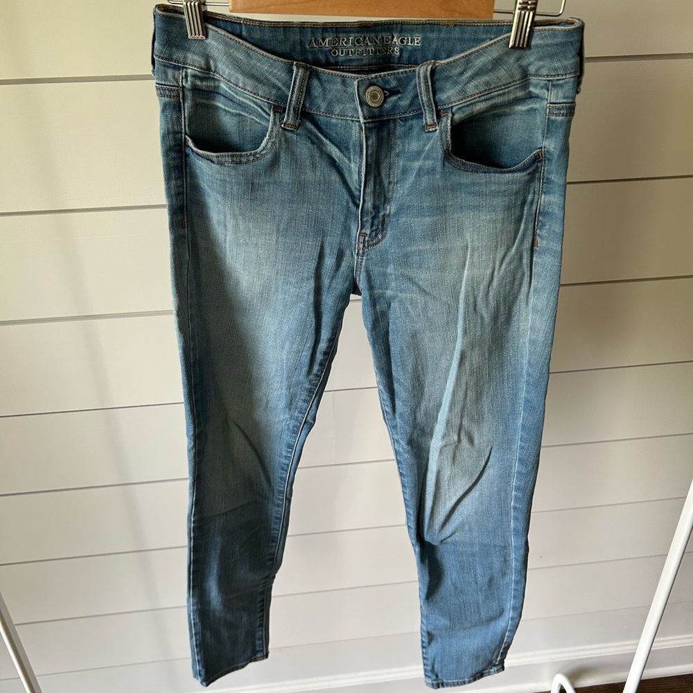 American Eagle light wash jeans